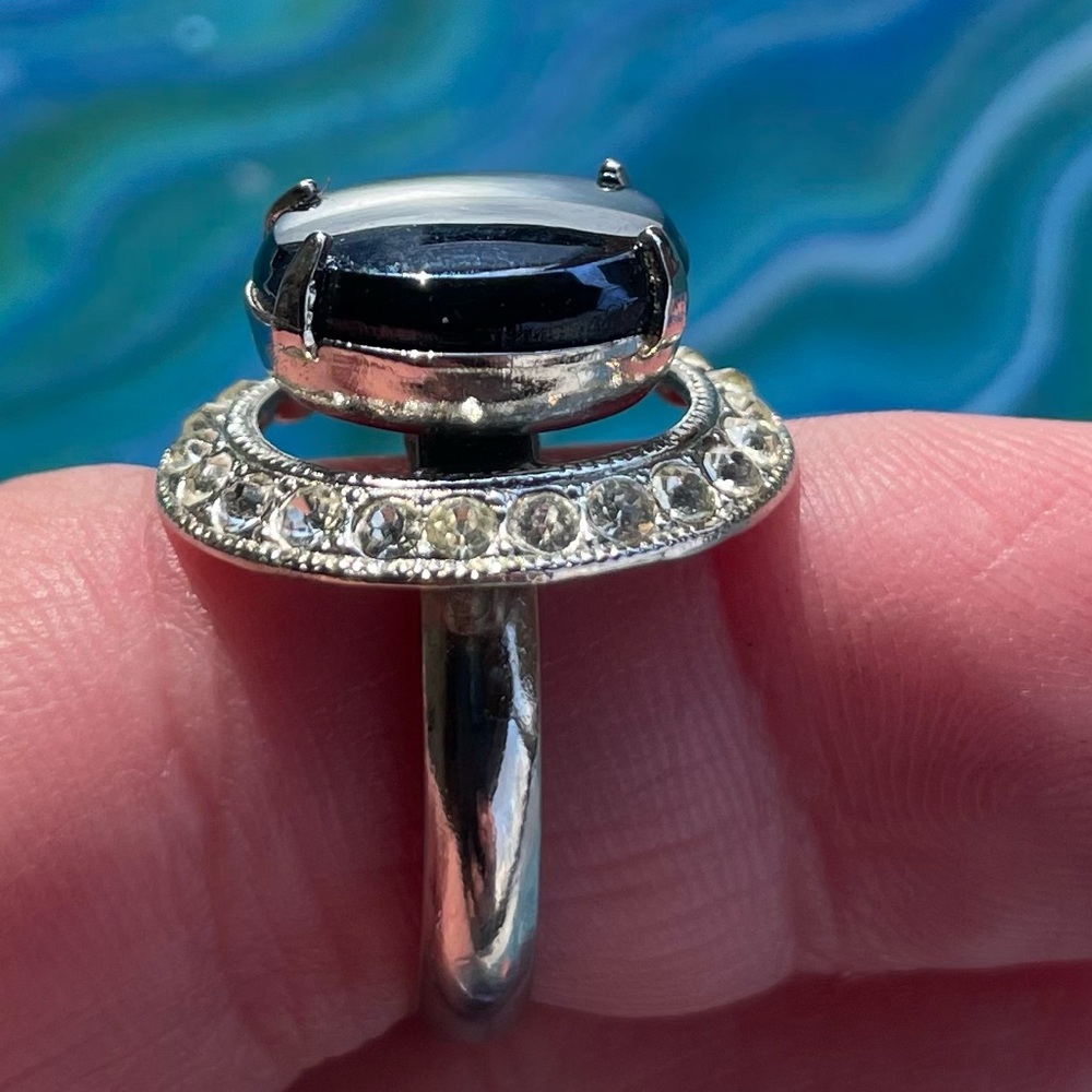 Sarah Coventry Vintage Silver Ring with Oval Black Hematite Center Stone